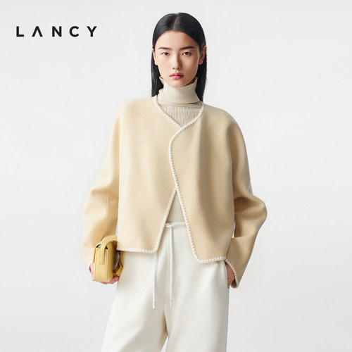 流畅线条 滚边装饰 圆弧开襟