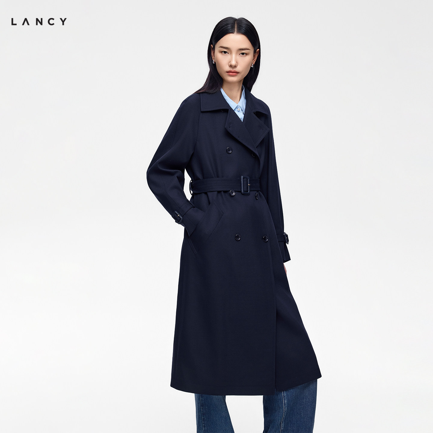 LANCY/朗姿2026年秋季新款绵羊毛藏青翻领双排扣风衣长款外套女图片