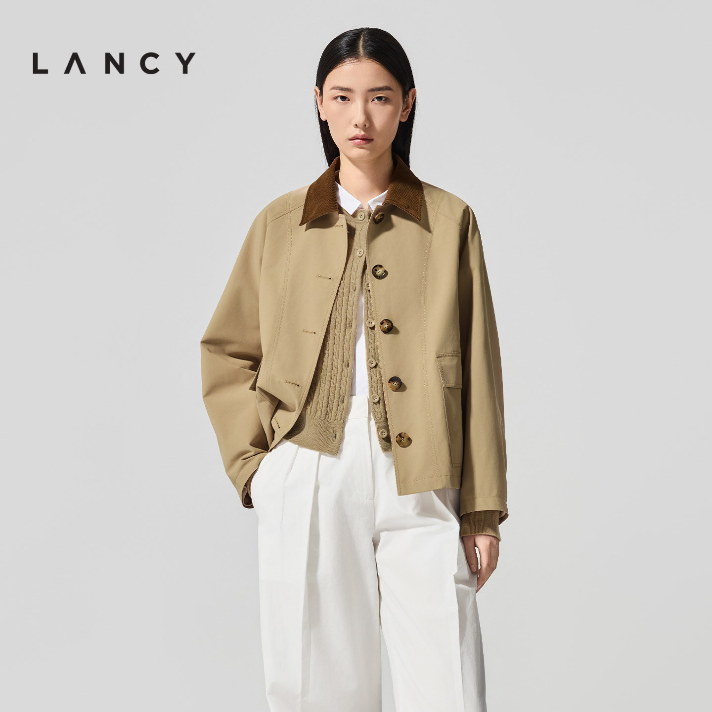 LANCY/朗姿2026春季新款巴恩风灯芯绒拼接翻领短款小个子风衣外套图片