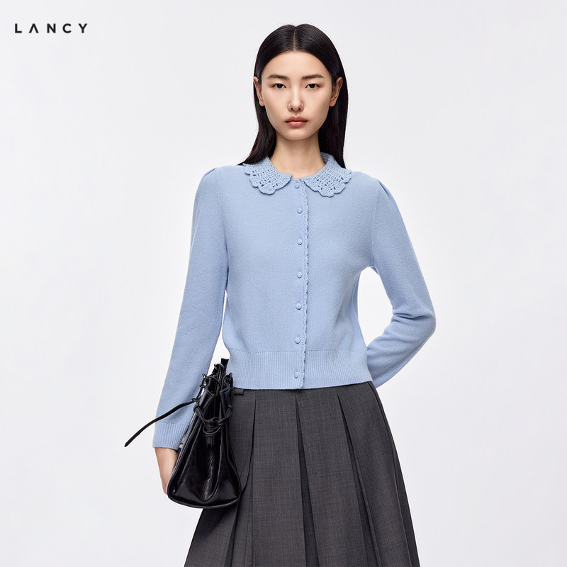 LANCY/朗姿2026年秋季新款气质镂空翻领娃娃领针织开衫女长袖上衣图片