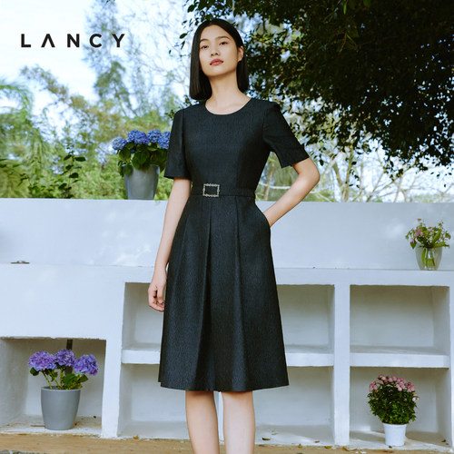 提花肌理 本料腰带 重工压褶