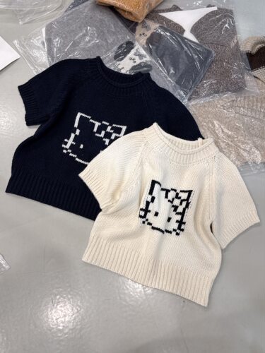 四季青2026早秋新款卡通风Hello Kitty短袖针织衫女短款毛衣打底