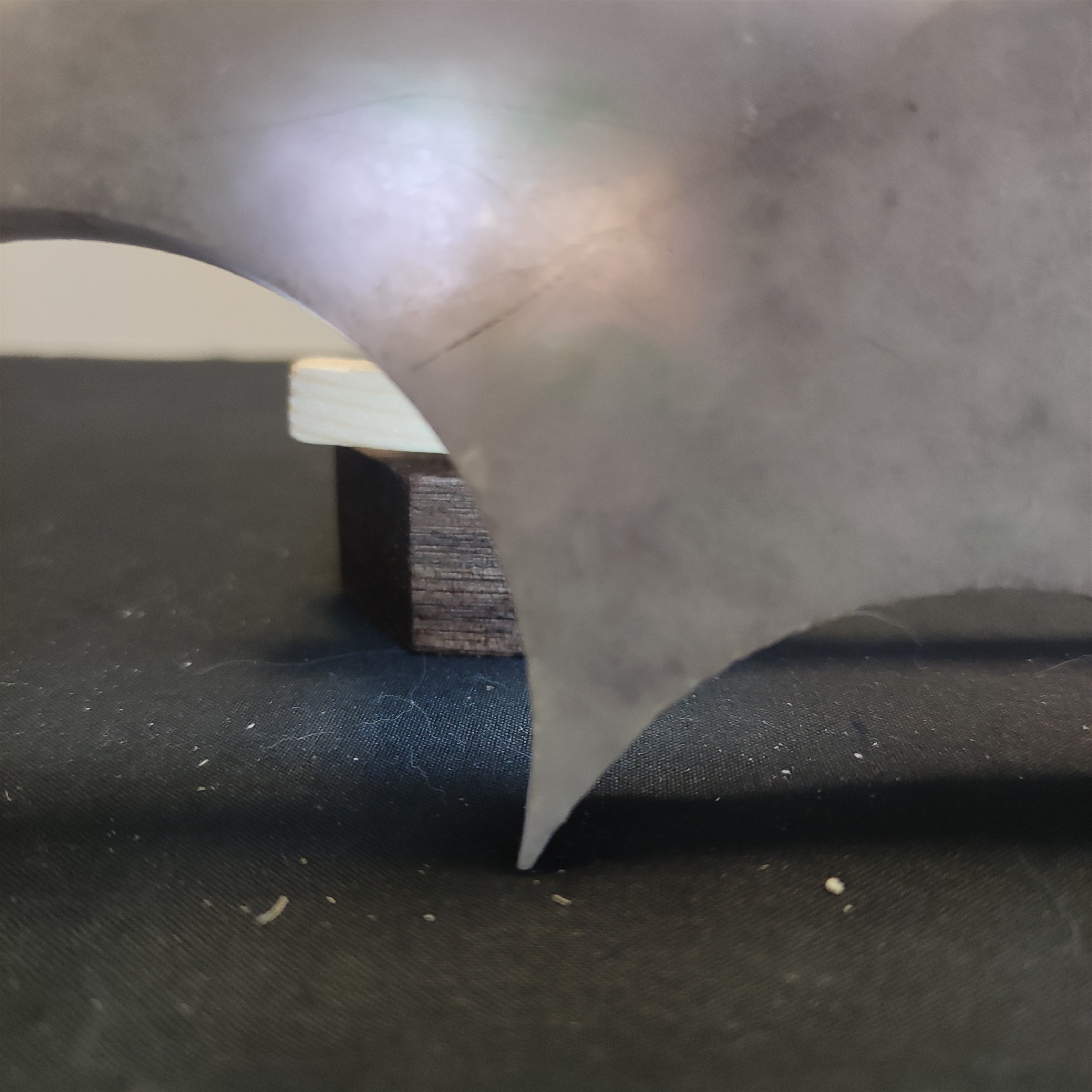 天然翡翠:春彩 紫飘翠绿 黄翡 三彩边角料 原石(未打磨 不包工