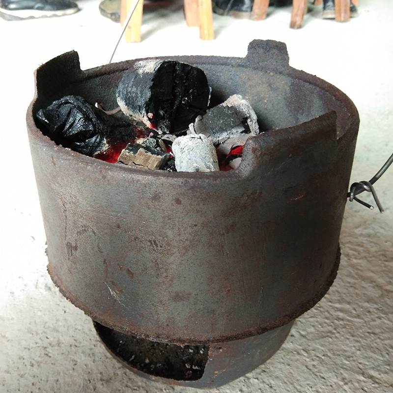 农村柴火炉家用铁炉灶铁锅全套户外野营烧柴炉炭炉移动烧烤火锅炉