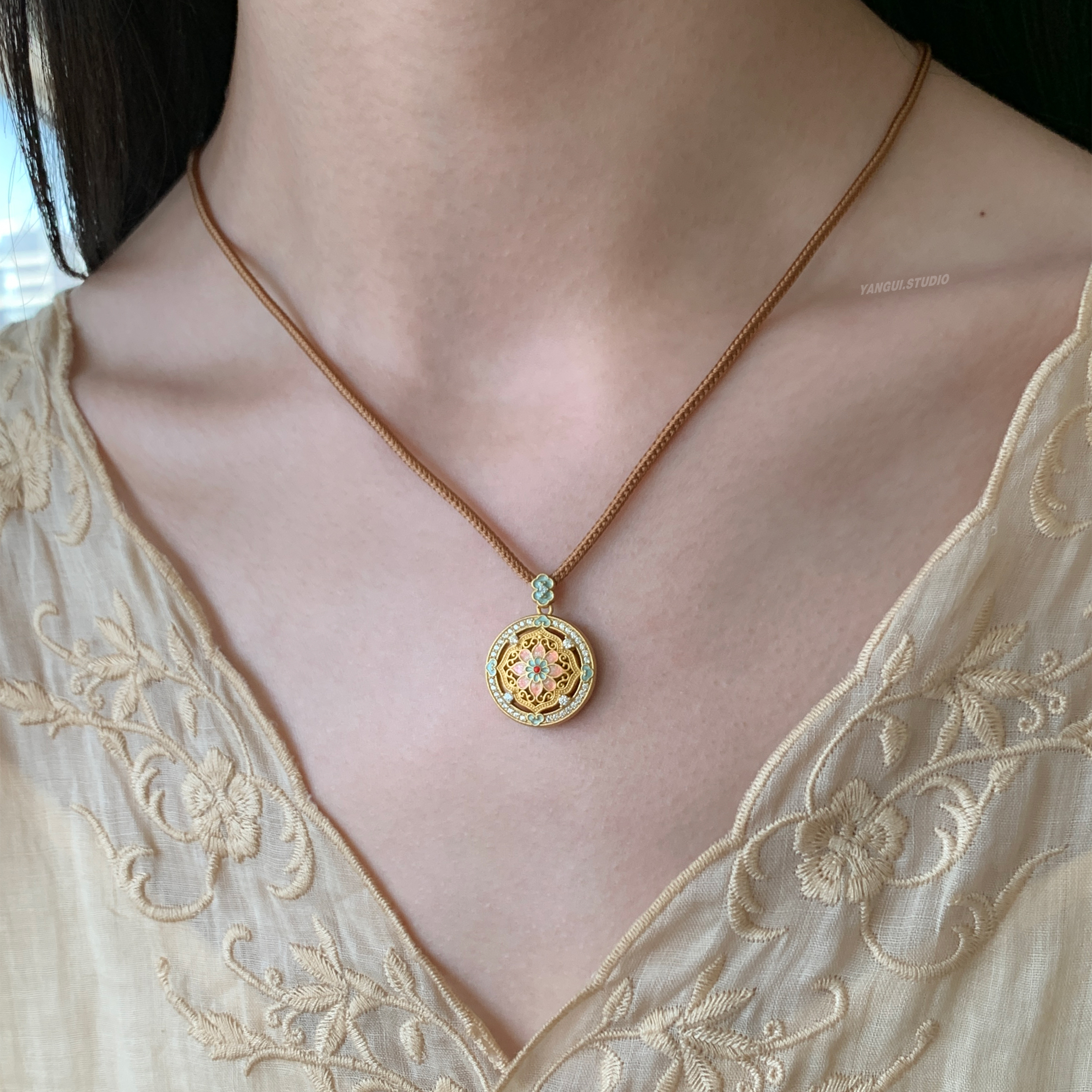 燕归冰碧玉国风足银小众编绳项链