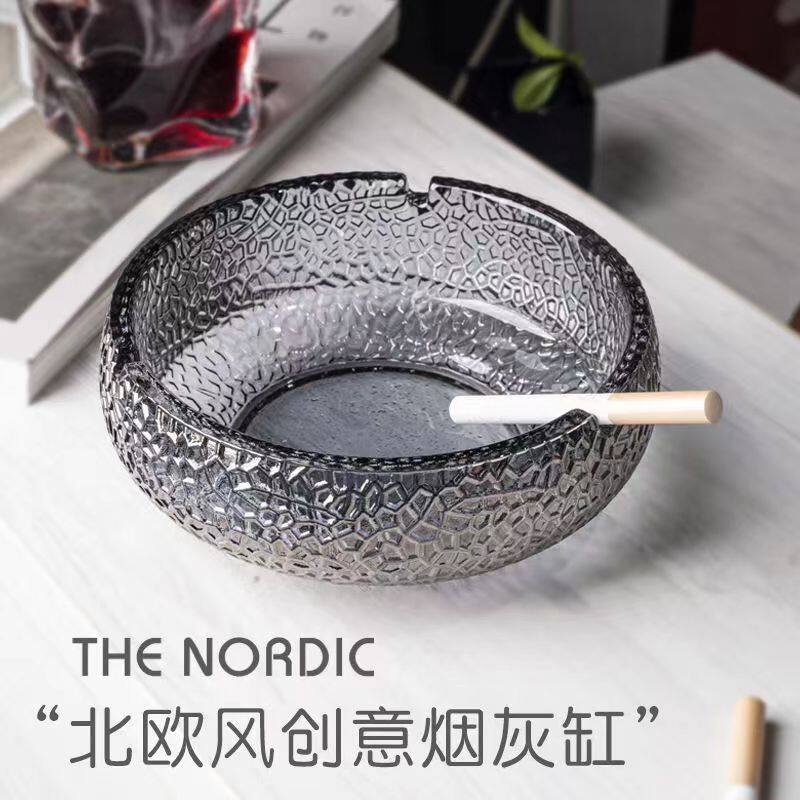 新款烟灰缸家用轻奢客厅烟缸网红烟灰缸办公室精致时尚水晶烟灰缸