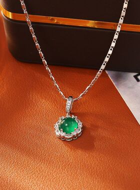 祖母绿玛瑙锆石吊坠项链高级感