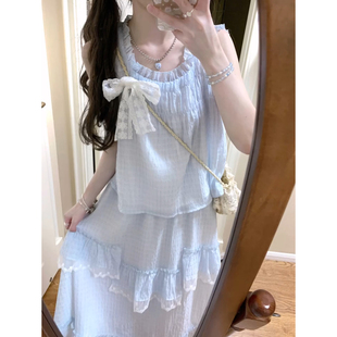 穿搭一套冰蓝色蕾丝拼接半身裙蝴蝶结系带无袖 夏季 上衣甜美两件套