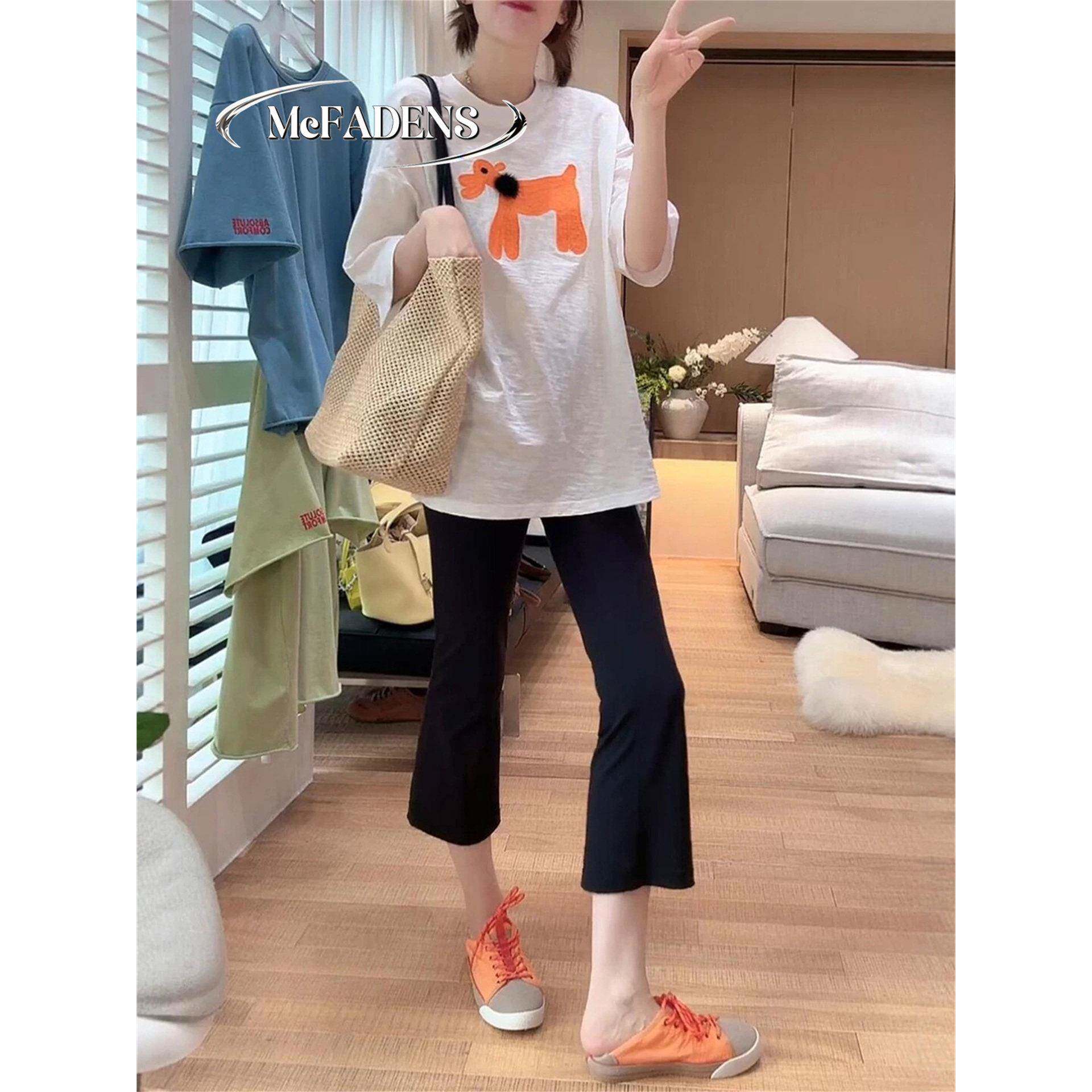 香港慵懒松弛感时尚套装女夏季印花短袖T恤上衣七分微喇叭裤两件