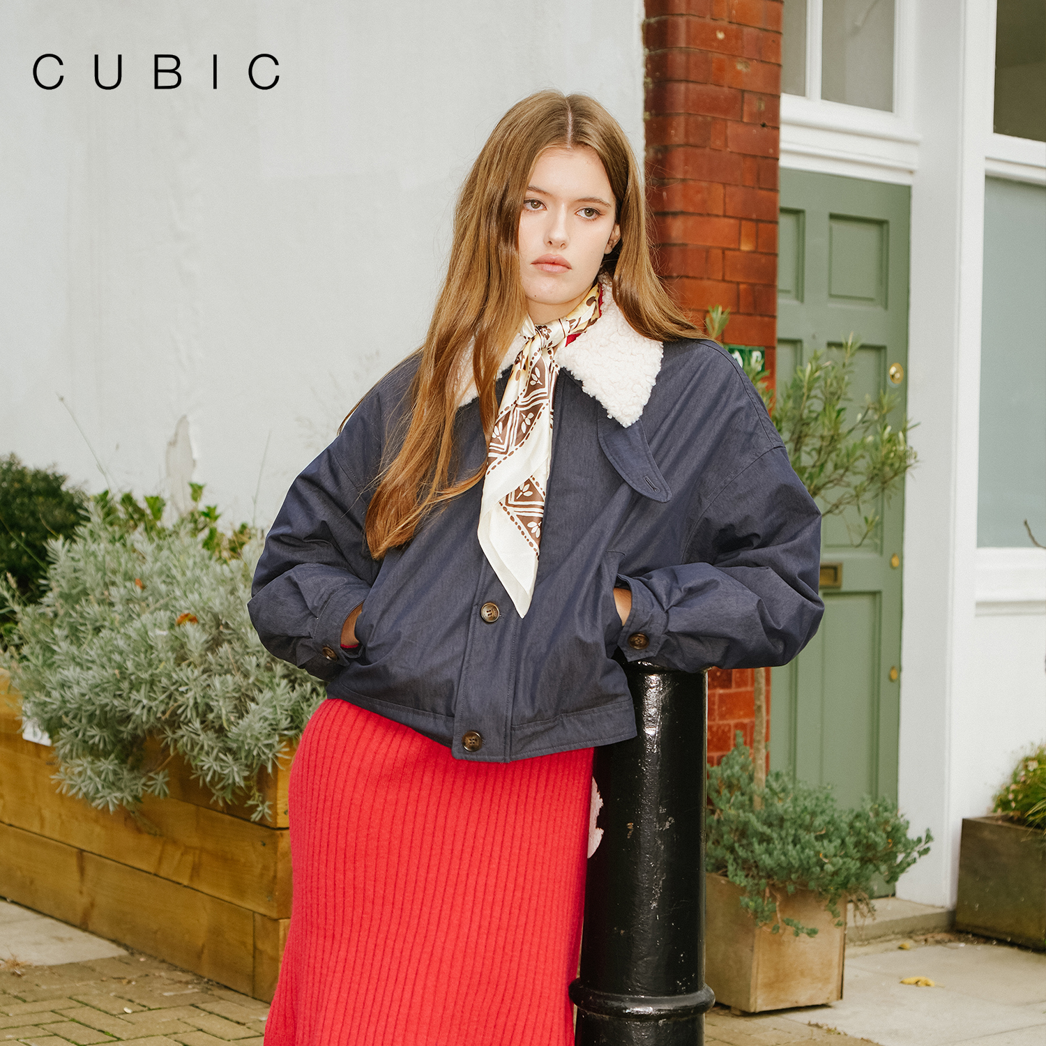 CUBIC复古羊羔毛领休闲羽绒服