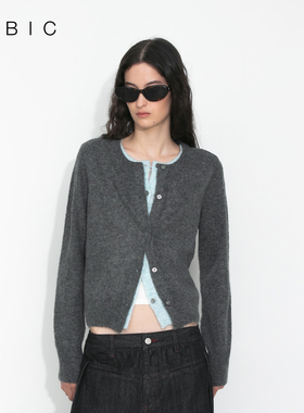 CUBIC经典羊毛混纺趣味撞色拼接假两件毛衣短款针织开衫EK2002