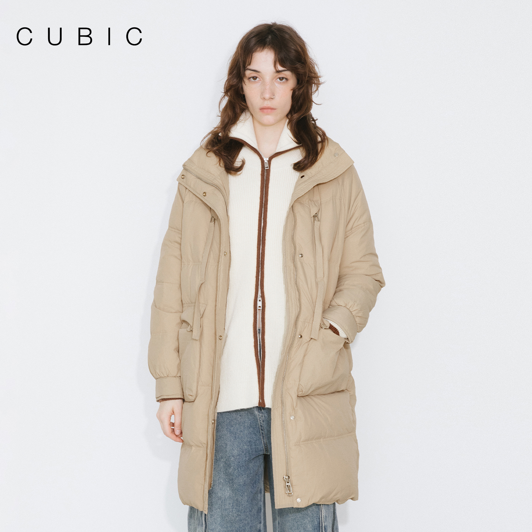 CUBIC休闲轻盈显瘦立领羽绒服