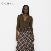 CUBIC经典 长期主义桑蚕丝羊毛混纺V领排扣修身 叠穿上衣