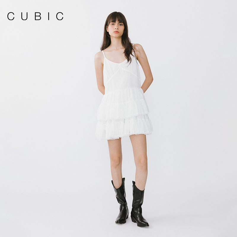 CUBIC蕾丝蛋糕裙吊带连衣裙