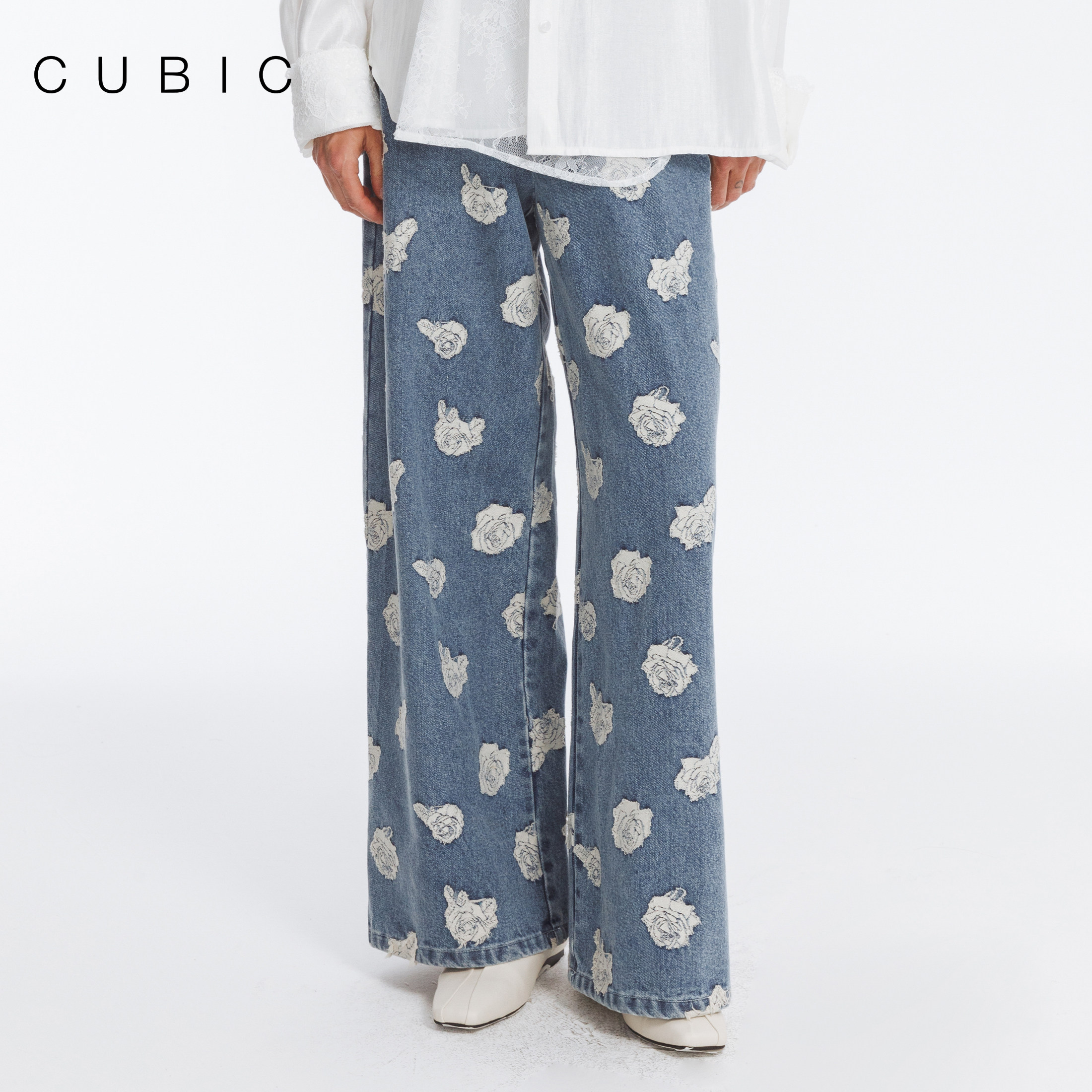 CUBIC玫瑰提花直筒牛仔裤