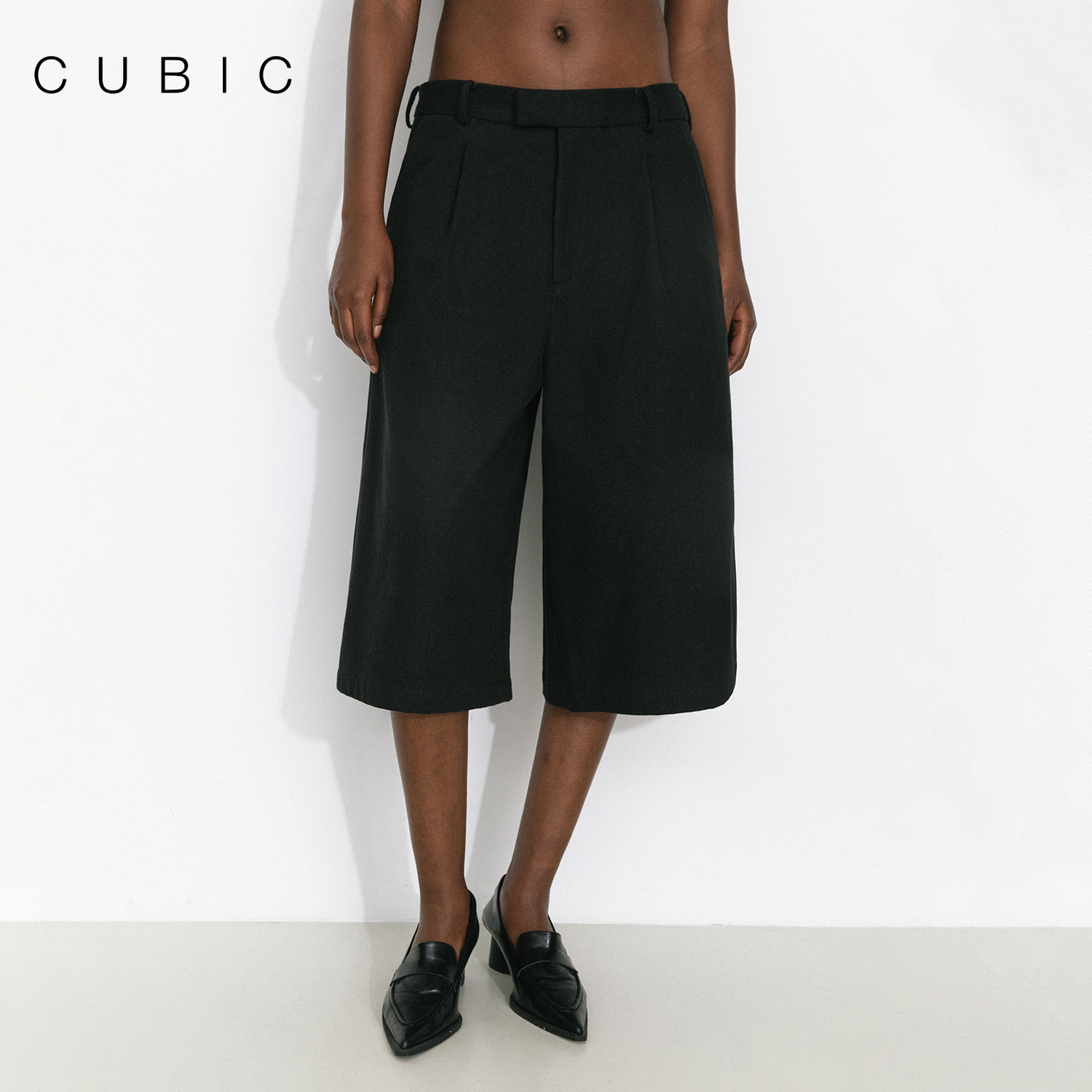 CUBIC宽松A字廓形七分西装阔腿裤