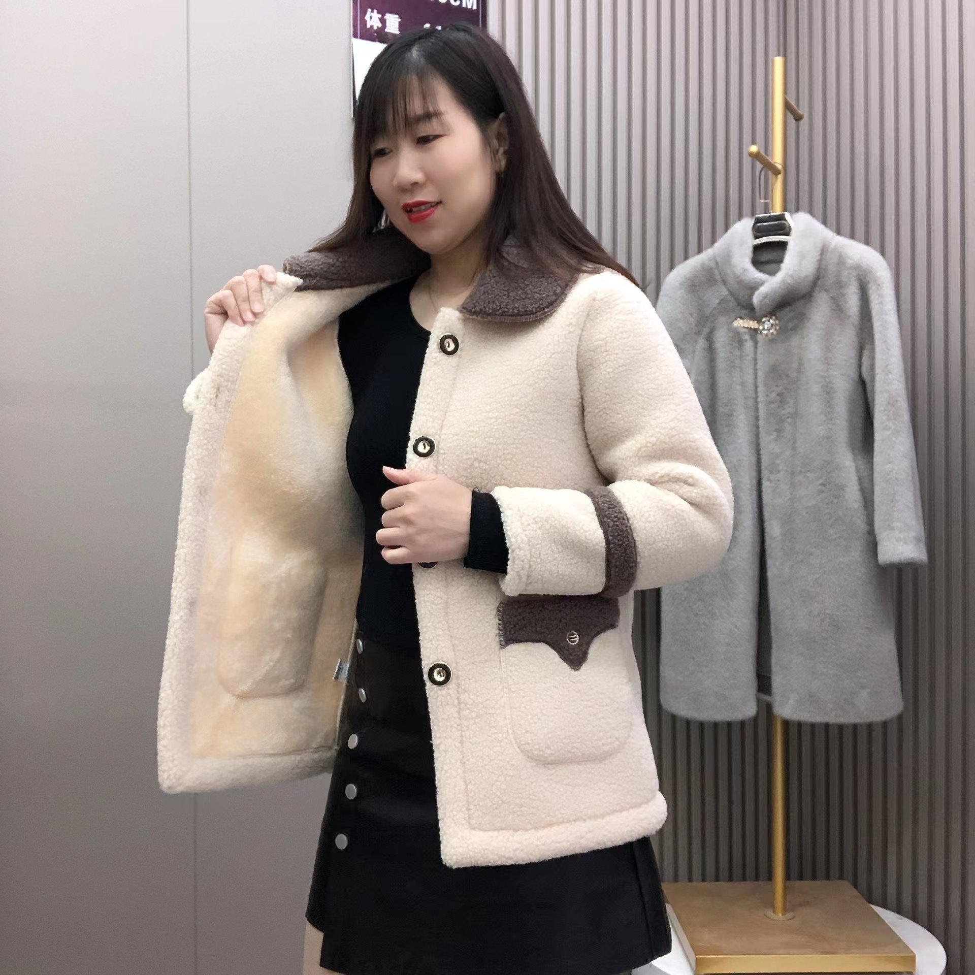 【拼接】2025冬季棉服棉衣常规宽松羊羔毛加绒加厚外套女士
