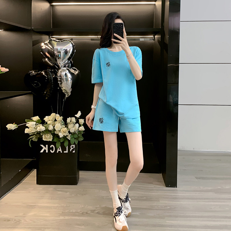 蓝色短袖短裤休闲运动服两件套