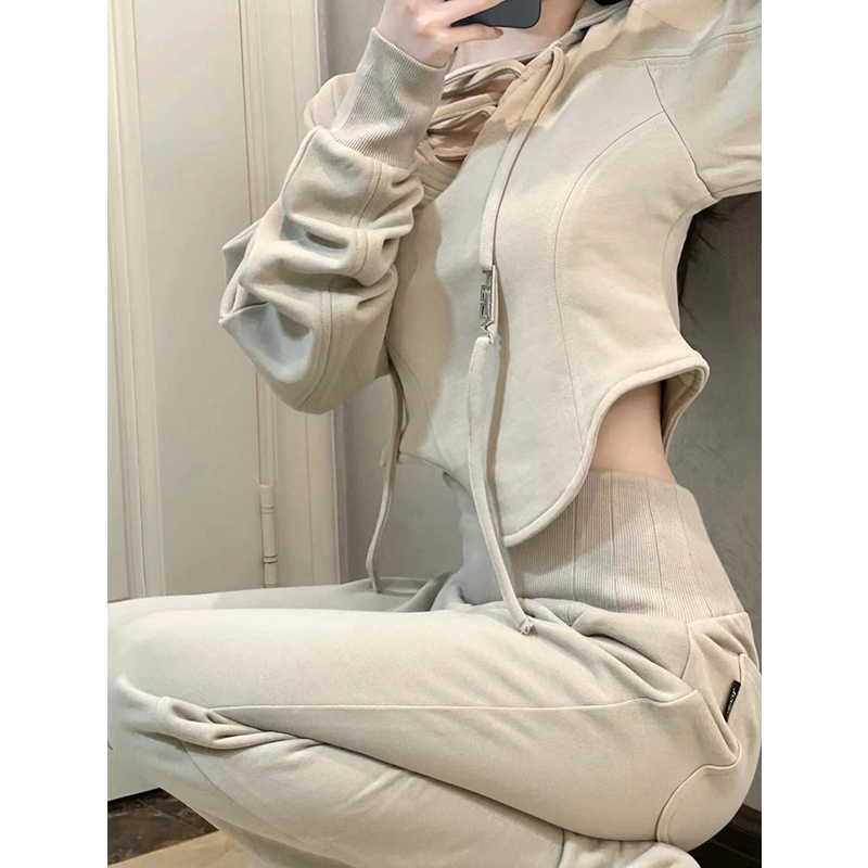 网红炸街休闲套装女秋2025新款修身连帽短款卫衣阔腿裤运动两件套