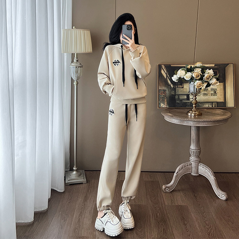 休闲运动套装女春秋新款时尚洋气宽松显瘦连帽卫衣阔腿裤两件套潮