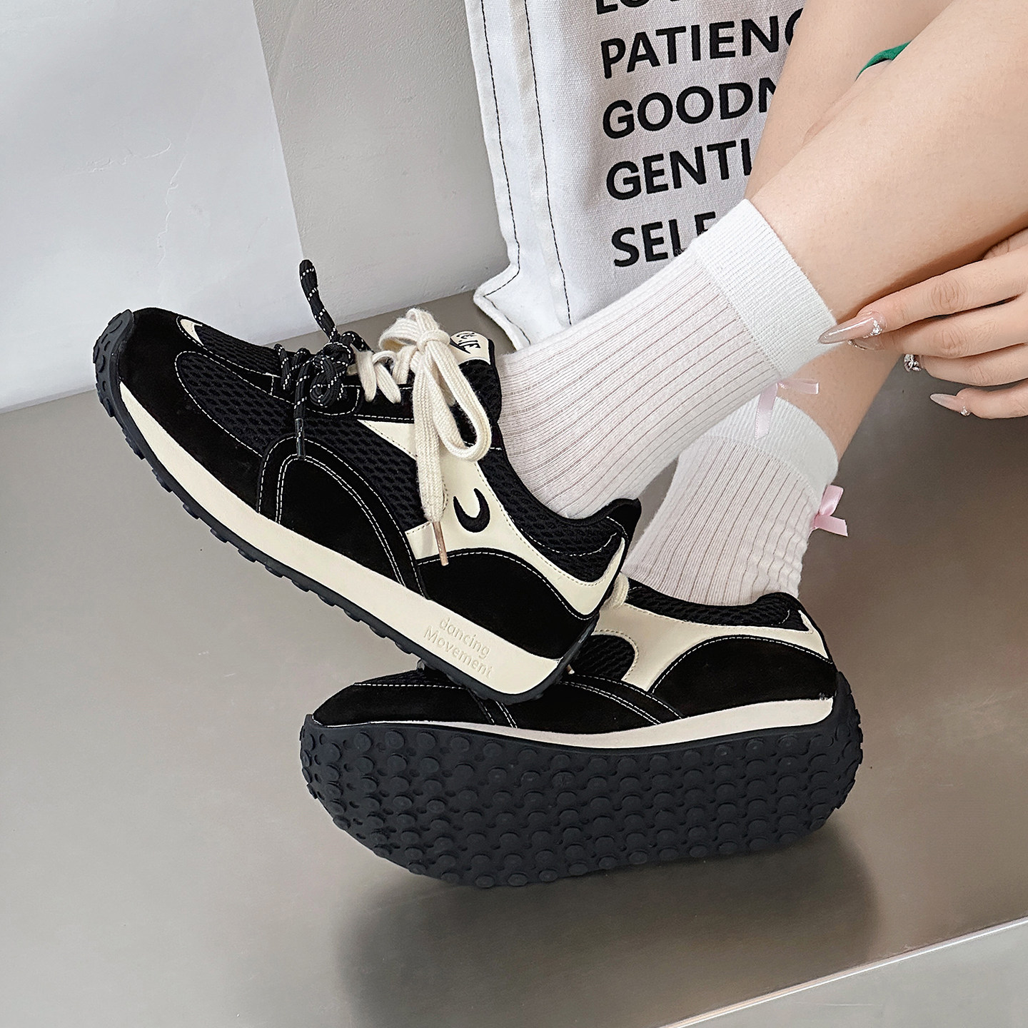 2026秋季新款厚底老爹鞋女百搭网面透气增高水晶底气垫休闲运动鞋