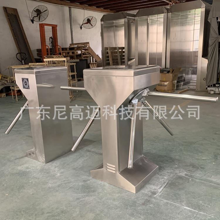 304不锈钢手动单向立式三辊闸 双机芯成品旋转辊闸机 超市半高门
