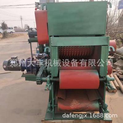 大型鼓式废旧木材竹子破碎削片机 杨木树木树皮切木片原木粉碎机