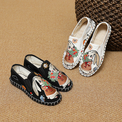 色鬼布艺纯手工千层底绣花鞋女士老北京花布鞋透气软底上班鞋平底