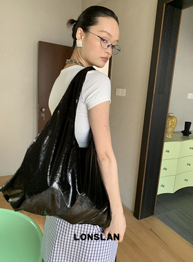 Lonslan BAG 2025春夏特殊面料黑色反光腋下大容量单肩包包