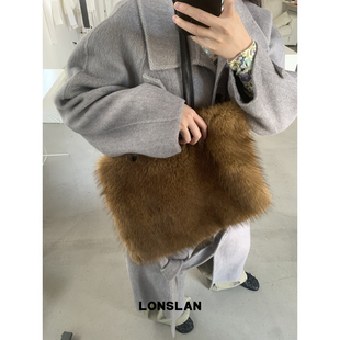 NEW 2025 复古百搭毛绒绒软乎乎大容量单肩斜挎包 BAG Lonslan