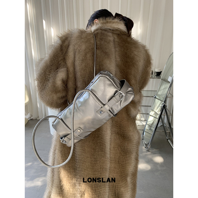 Lonslan BAG 2024WINTER小众设计腋下休闲包银色保龄球枕头包