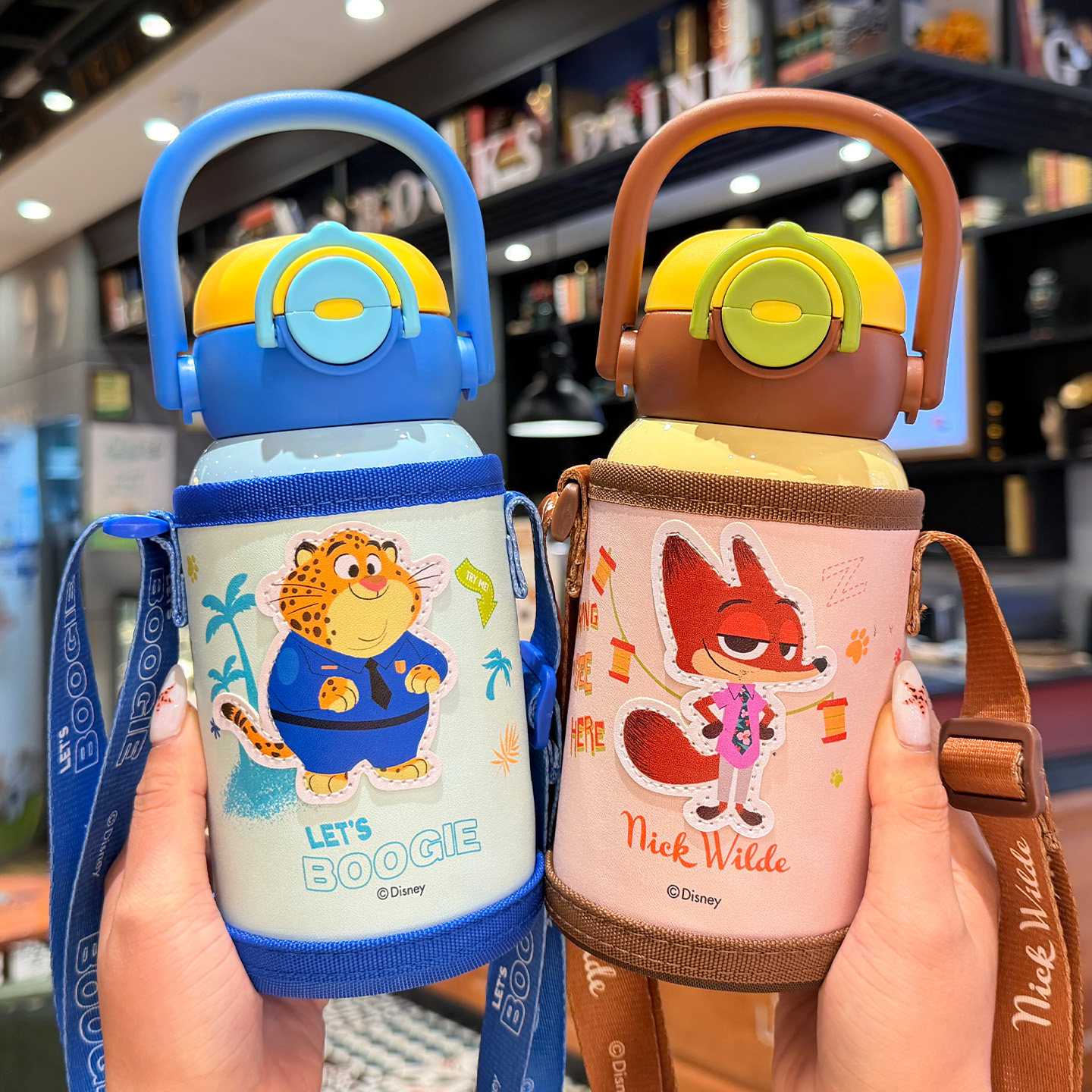 疯狂动物城儿童保温杯男女孩上学专用吸管杯带杯套防摔幼儿园水壶