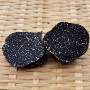 现货新鲜野生黑松露冰鲜冷冻猪拱菌块菌云南香格里拉蘑菇成熟黑色