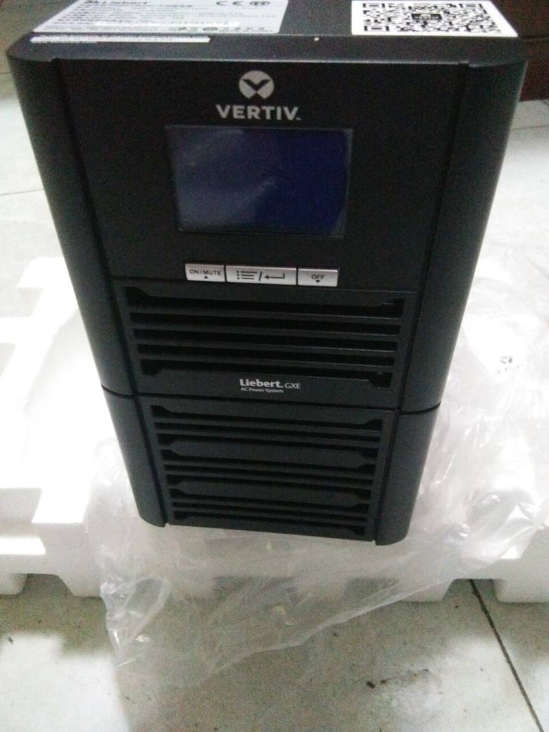 VERTIV维谛GXE02k00TS1101C00艾默生UPS不间断电源2KVA/1600W标 包装 塑料服装袋 原图主图