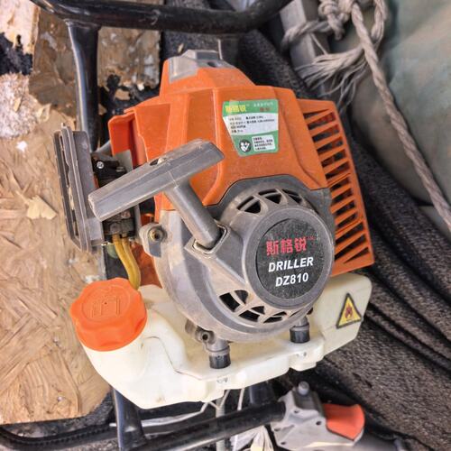 可维修斯格锐DRILLER DZ810汽油机动力头，二冲程发动机，议价