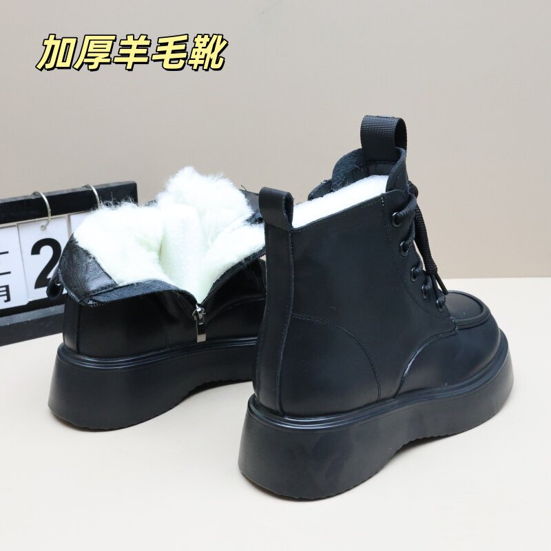 冬季加绒厚底羊毛保暖女士马丁靴