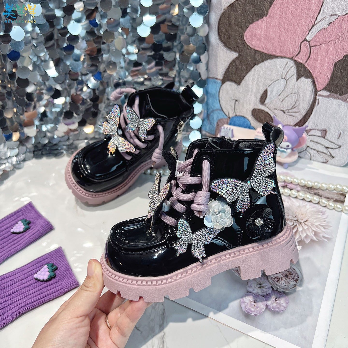 女童靴子2025新款秋季短靴儿童黑色马丁靴女孩洋气皮靴女款女宝宝