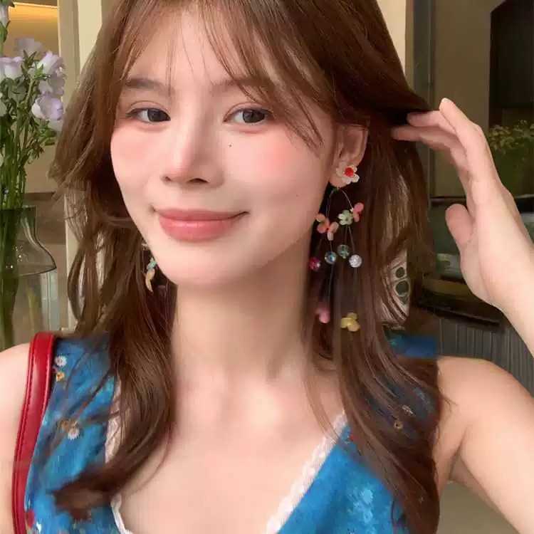 多巴胺彩色花朵流苏耳钉女海边度假独特漂亮耳环2026超火耳夹耳饰