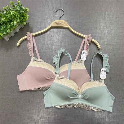 甜美蕾丝拼接聚拢文胸