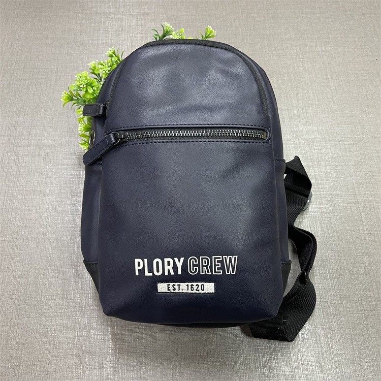 休闲时尚百搭简约质感斜跨包方包