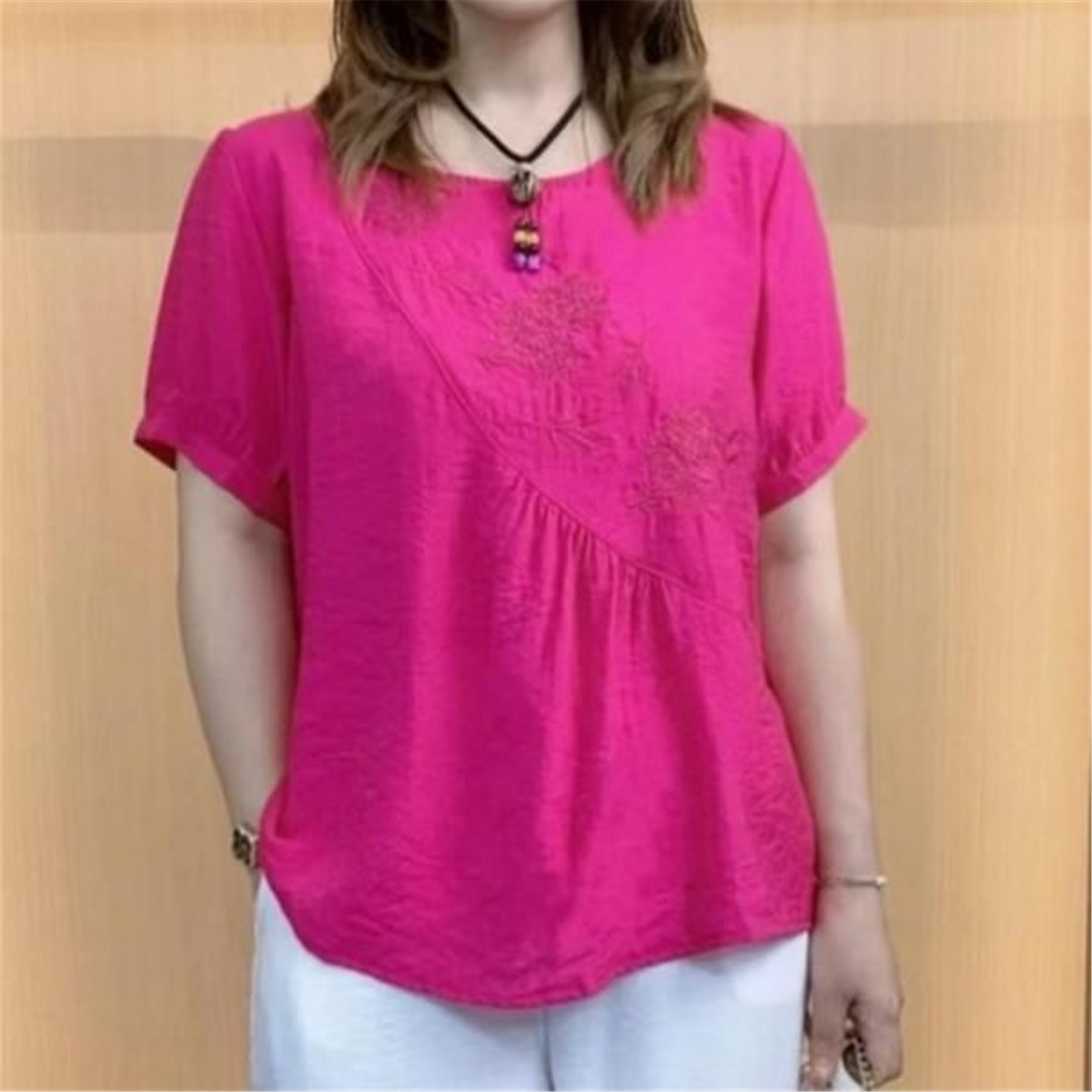 T恤衫红色妈妈夏棉装刺绣女短袖