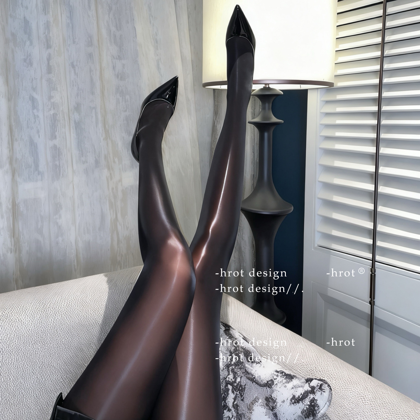 性感情调肉色油亮马油丝袜防勾丝