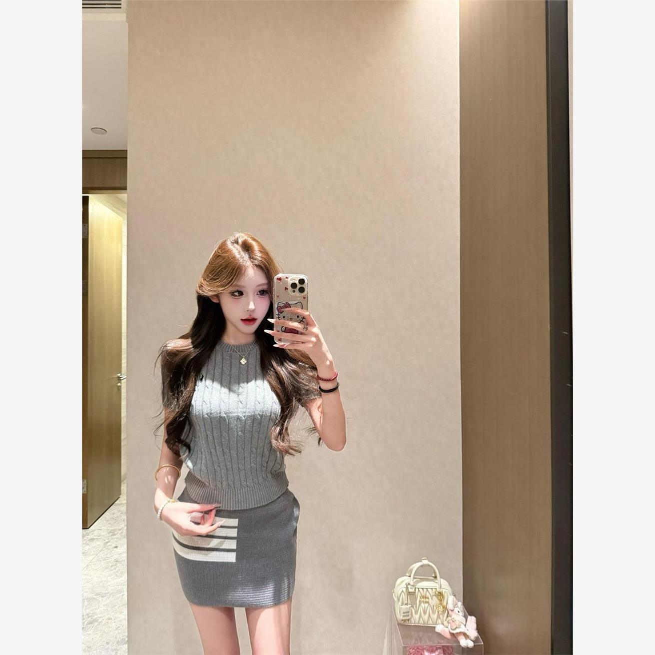 社会女套装快手网红同款