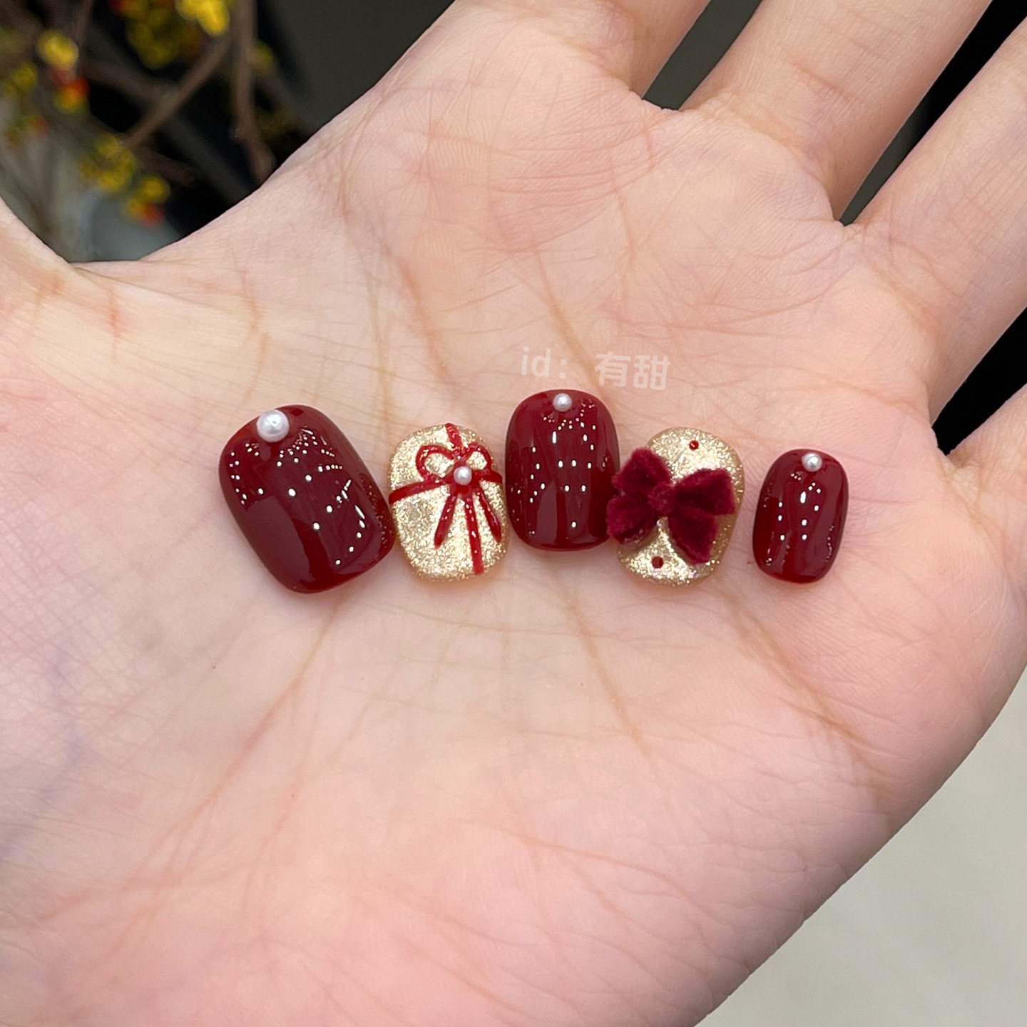 红色穿戴甲短款手工猫眼过年穿戴美甲2025新款高级感爆款指甲贴片,彩妆/香水/美妆工具,穿戴甲/甲片,淘宝优惠券,粉丝福利购,淘宝优惠卷