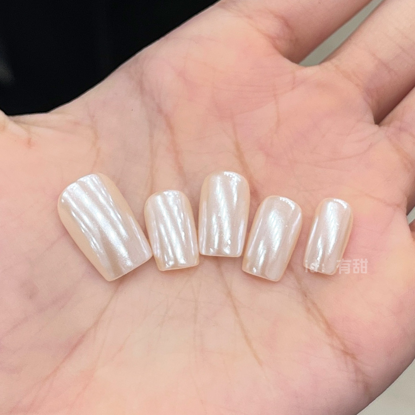 纯色穿戴甲短款高级感显白爆款指甲贴片2025新款手工绝美穿戴美甲