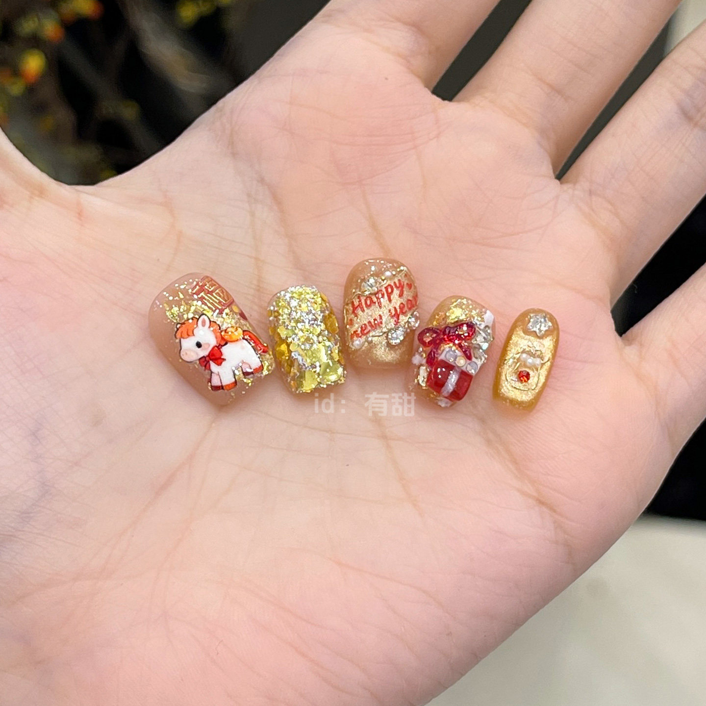 马年穿戴甲轻奢高级感绝美短款指甲贴片2025新款精致手工穿戴美甲,彩妆/香水/美妆工具,穿戴甲/甲片,淘宝优惠券,粉丝福利购,淘宝优惠卷