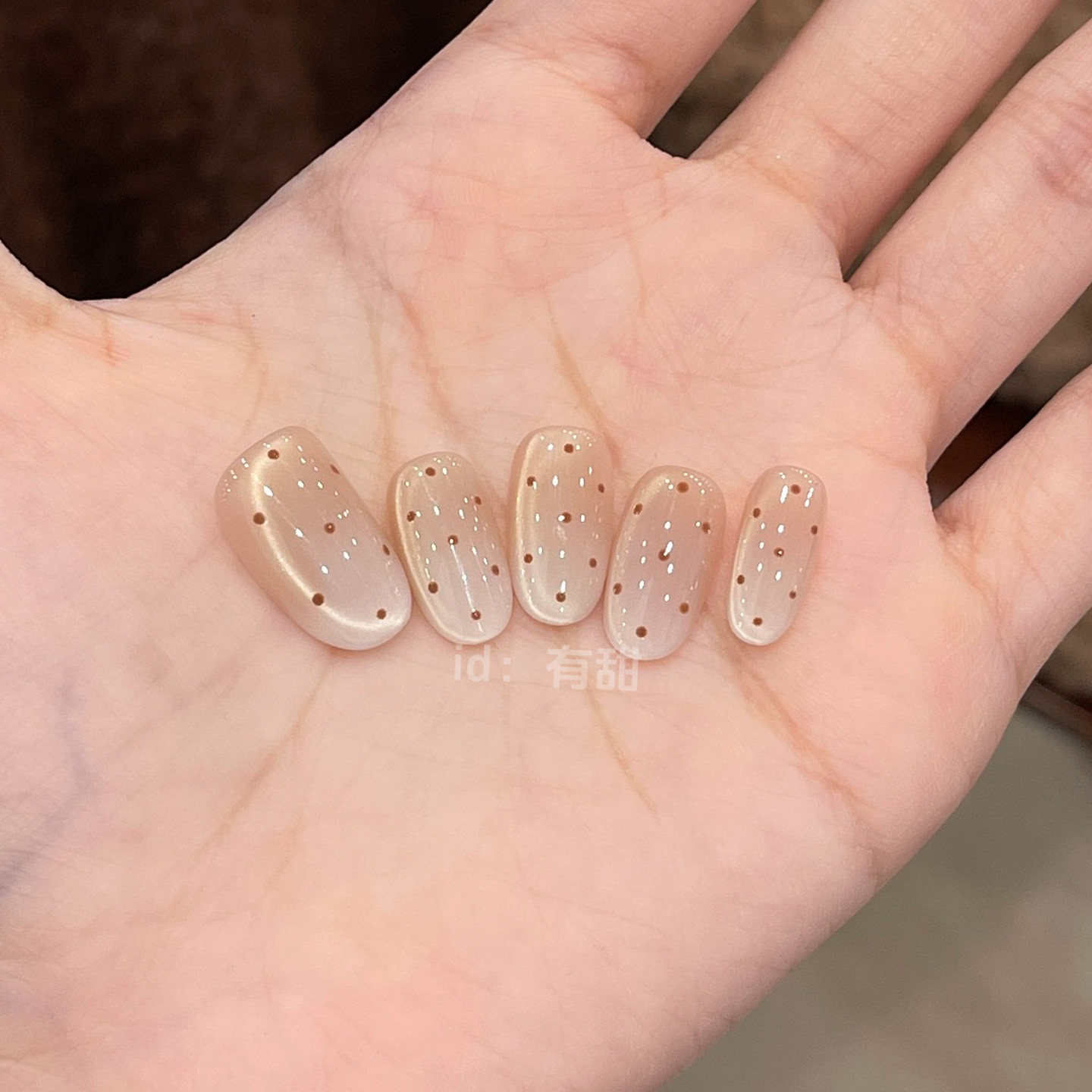 猫眼穿戴甲秋冬高级感绝美显白穿戴美甲2025新款手工短款指甲贴片,彩妆/香水/美妆工具,穿戴甲/甲片,淘宝优惠券,粉丝福利购,淘宝优惠卷