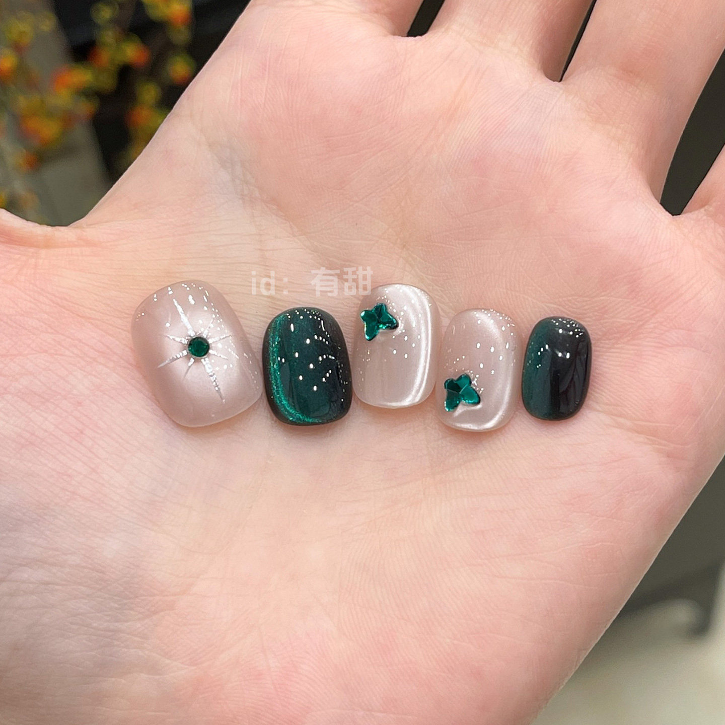 猫眼穿戴甲2025新款高级感绝美穿戴美甲短款秋冬手工蝴蝶指甲贴片,彩妆/香水/美妆工具,穿戴甲/甲片,淘宝优惠券,粉丝福利购,淘宝优惠卷