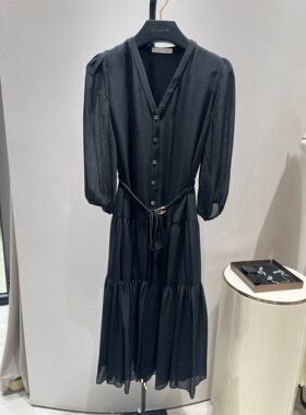 歌L思 24年全标大货   黑色连衣裙 EWD352Y04900