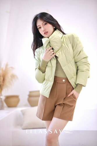 歌力思    22年全标   绿色白鹅绒羽绒服 EWF333L00300